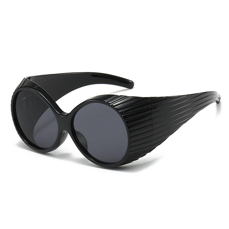 Stylish European American Big Frame Catwalk Sunglasses 2023 New Retro Elliptical Shades Ins Streetwear Black Lens Red Frame StyleA