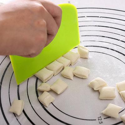 Plastic Dough Weight Cutter Cookie Fondant Bread Pizza Tools Spatula For Cake Butter Scraper Pastry And Bakery Kitchen Utensils