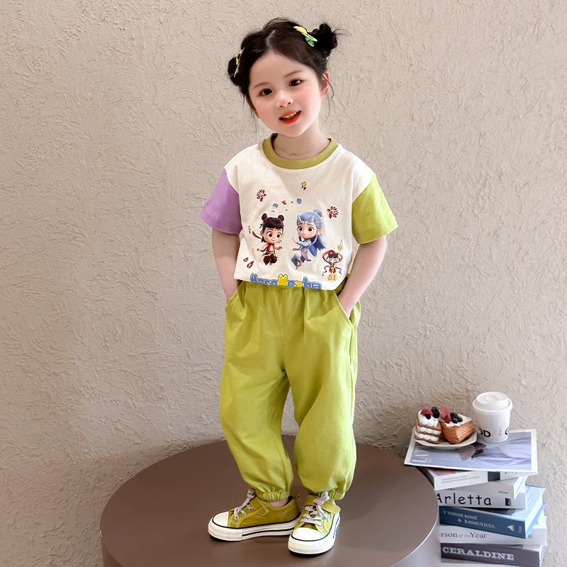 

Лето 2025 Спортивный комплект из двух предметов с коротким рукавом для девочек «Нэчжа» 110 cm зелёный