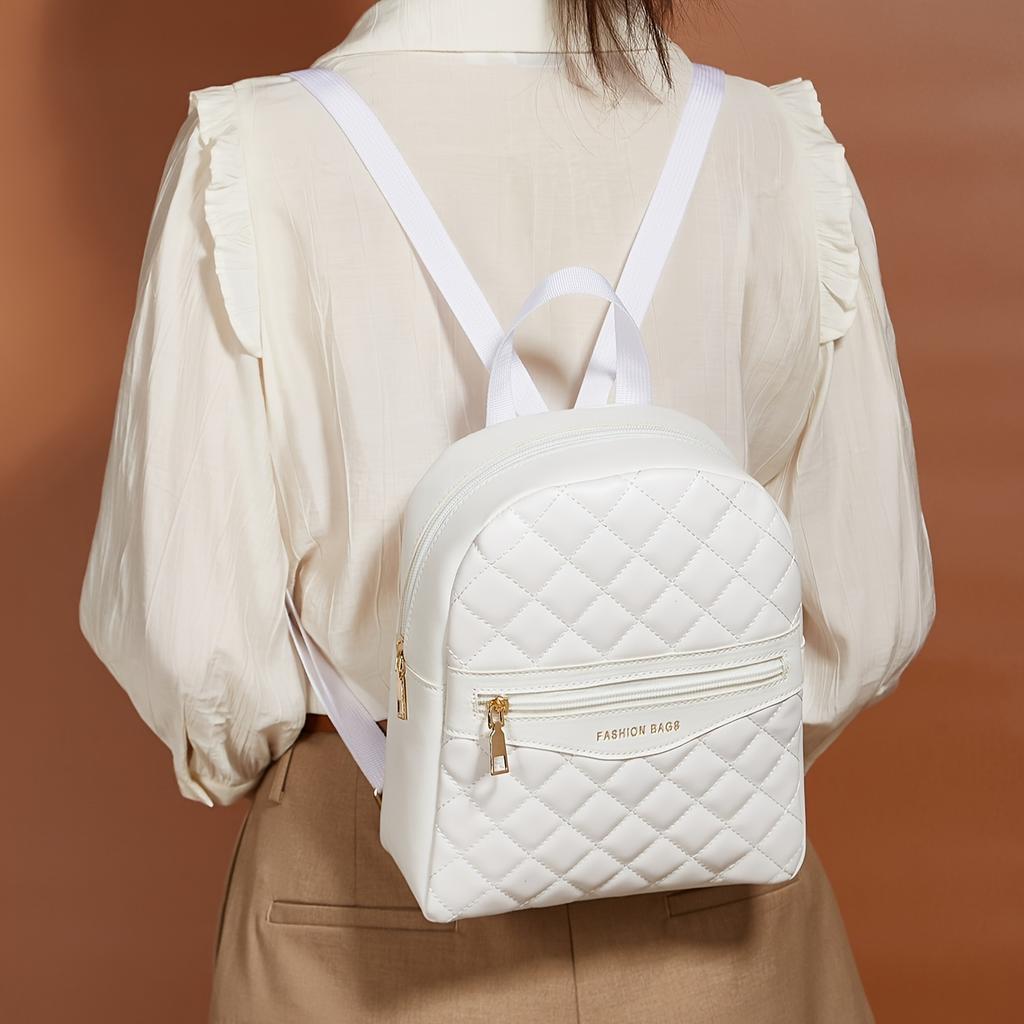 Módny dámsky batoh