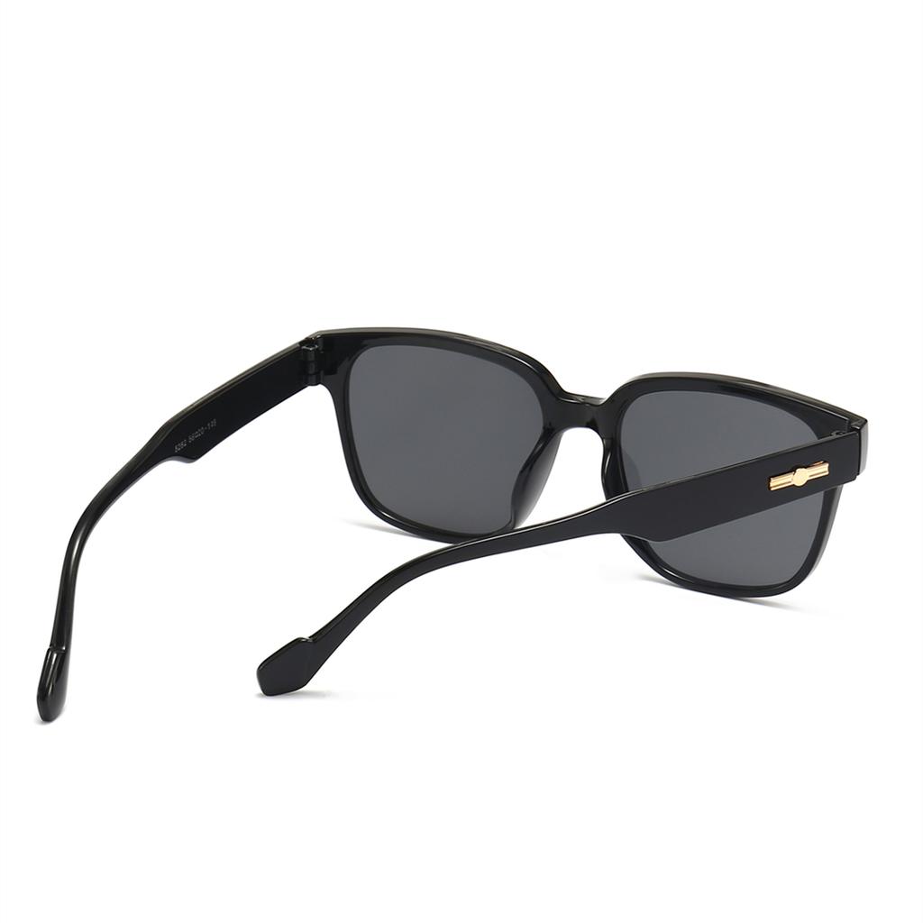 New Popular Color Matching Sunset Fashion Street Shooting Box Glasses Plain Yan Chao With Black Sunglasses With Borders.