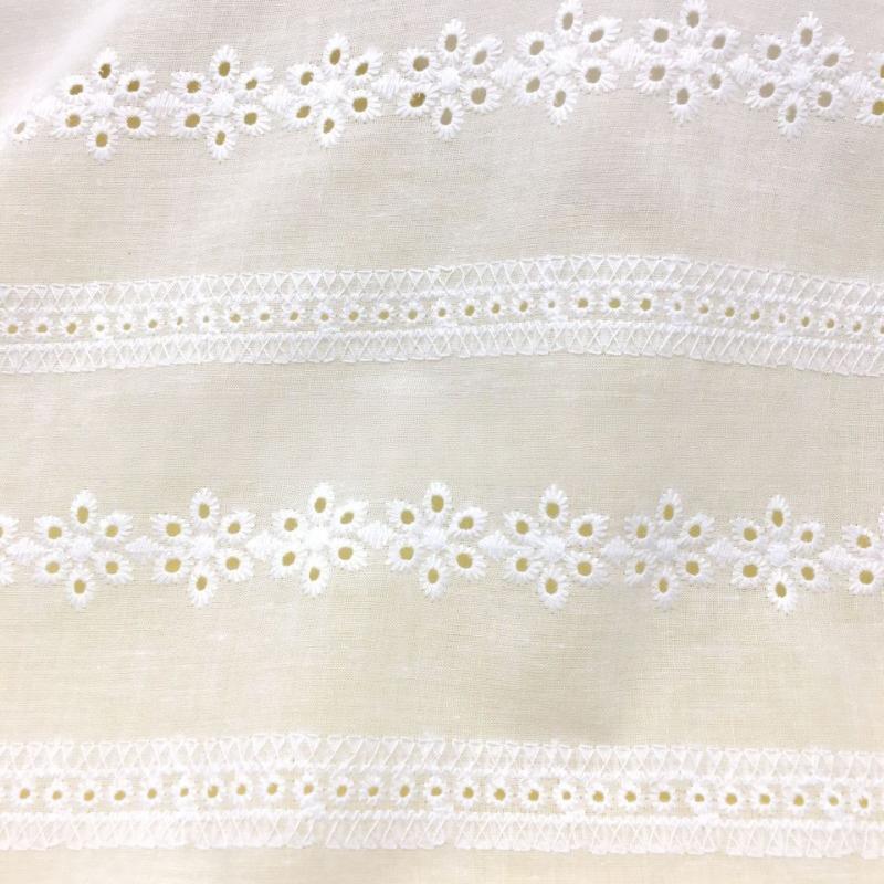 100x130cm Tessuto di Cotone Bianco Ricamato con Occhielli Pizzo di Cotone Materiale per Cucire Vestiti, Al Metro 23 stili