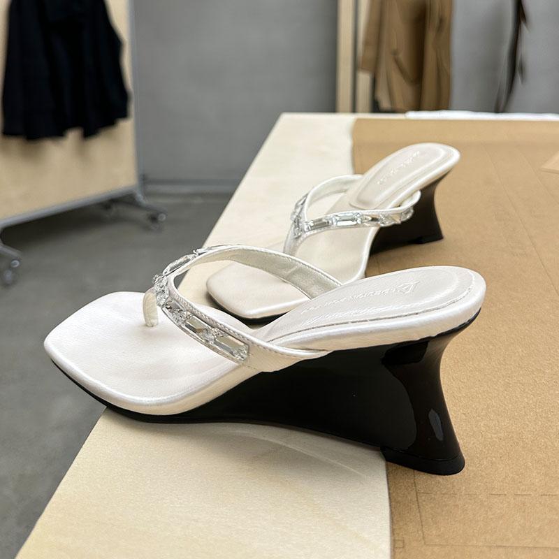 Mode Damen Pantoletten Damen Keilabsatz Hausschuhe Schuhe Sandalen Luxus Mode Strass Keilabsatz Hausschuhe Schuhe für Frauen Flip Flops