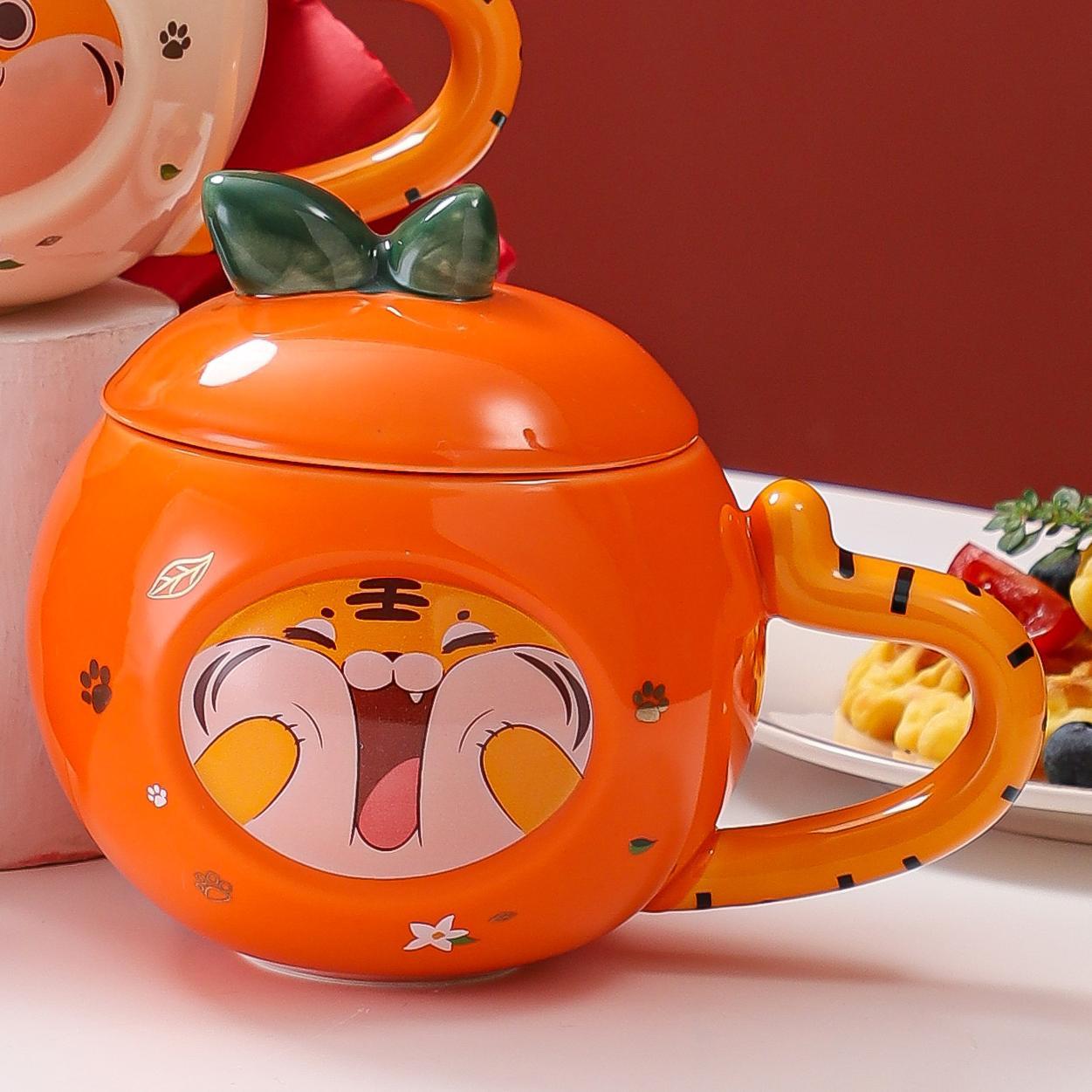 

Милая Дацзи Милый Тигр Мультяшная Керамическая Чашка с Крышкой Студенческая Парная Чашка для Воды Офисная Кофейная Чашка Кружка 400ml