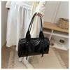 New Large Capacity Shoulder Bag Pillow Shaped Pu Leather Pillow Bag Zipper Closure Female Tote Bag