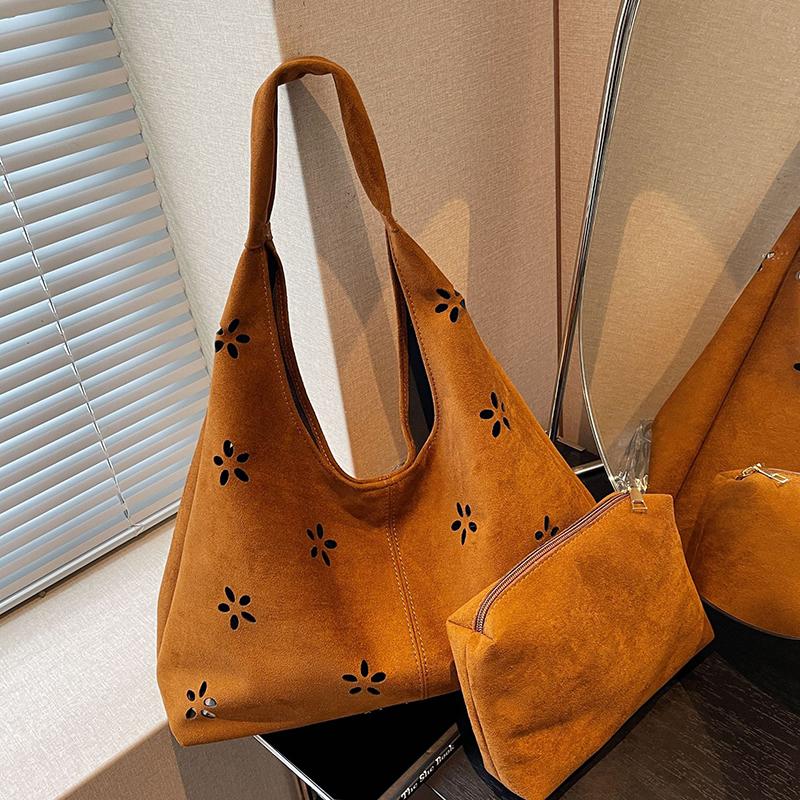 Faux Suede Women's Hollow Flower Shoulder Bags Matte Leather Female Underarm Bag Vintage Large Capacity Female Tote Handbags
