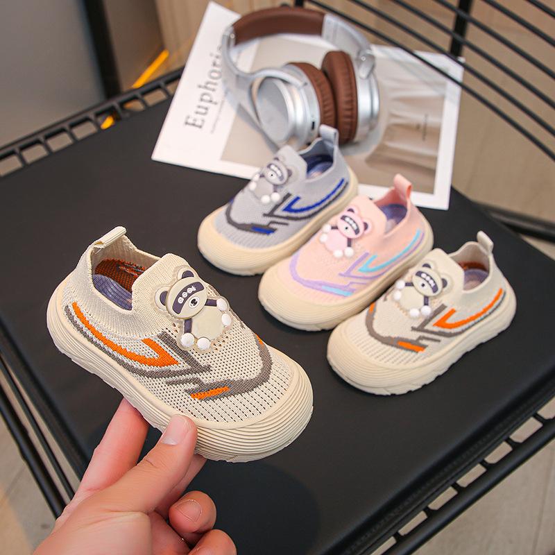 Boys' shoes new spring and summer breathable mesh children's hollow medium children's girls coconut explosive sports shoes