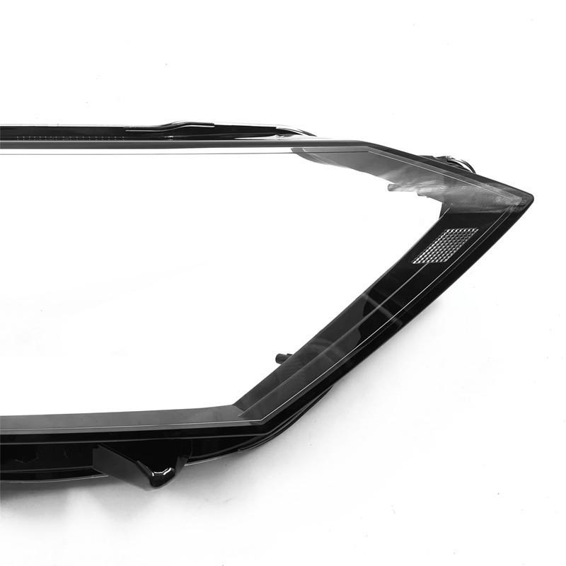 Compatible with 23 Volkswagen New Sagitar models, this transparent PC headlight cover serves as a protective mask for car headlights.