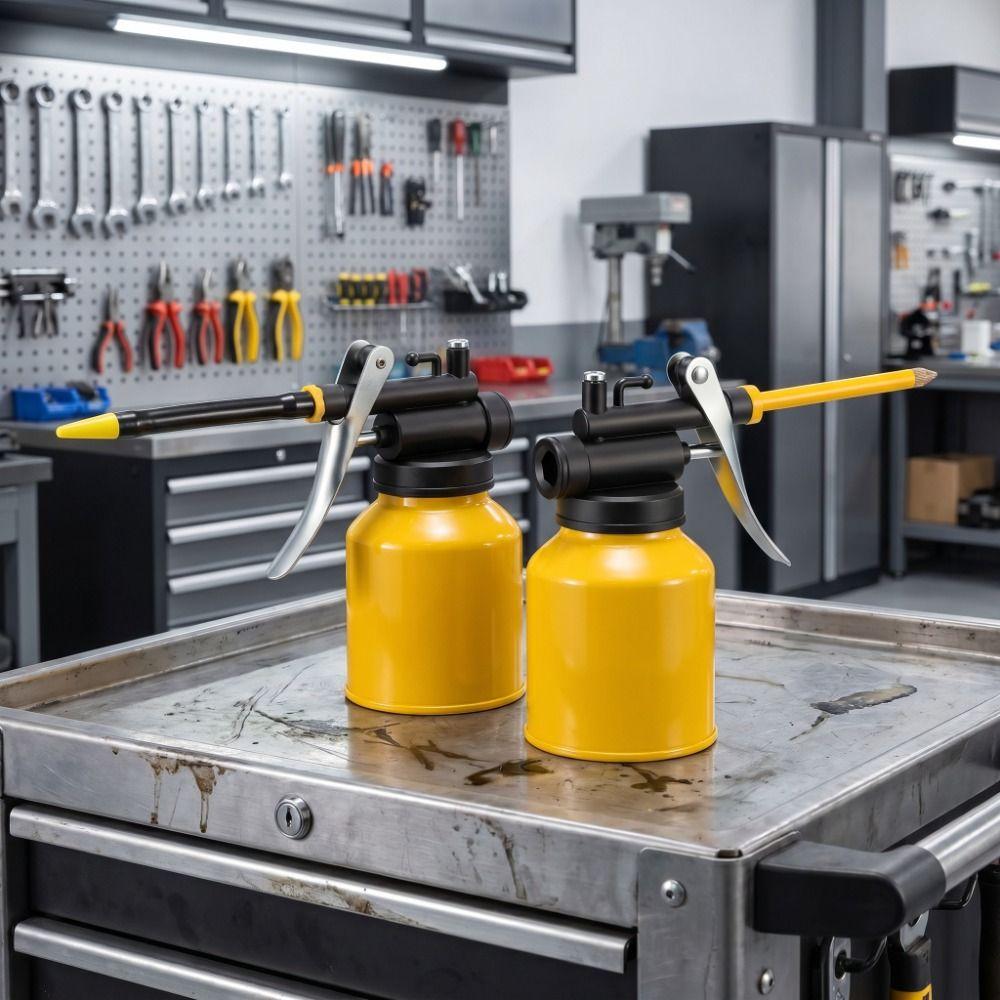 High Flow Rate Oil Can High Pressure Pump Oiler Portable Oil Sprayer  Industrial Use