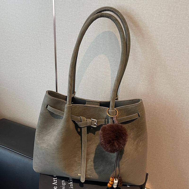 Simple suede underarm bag women's winter new trendy retro tote bag large-capacity commuter bag