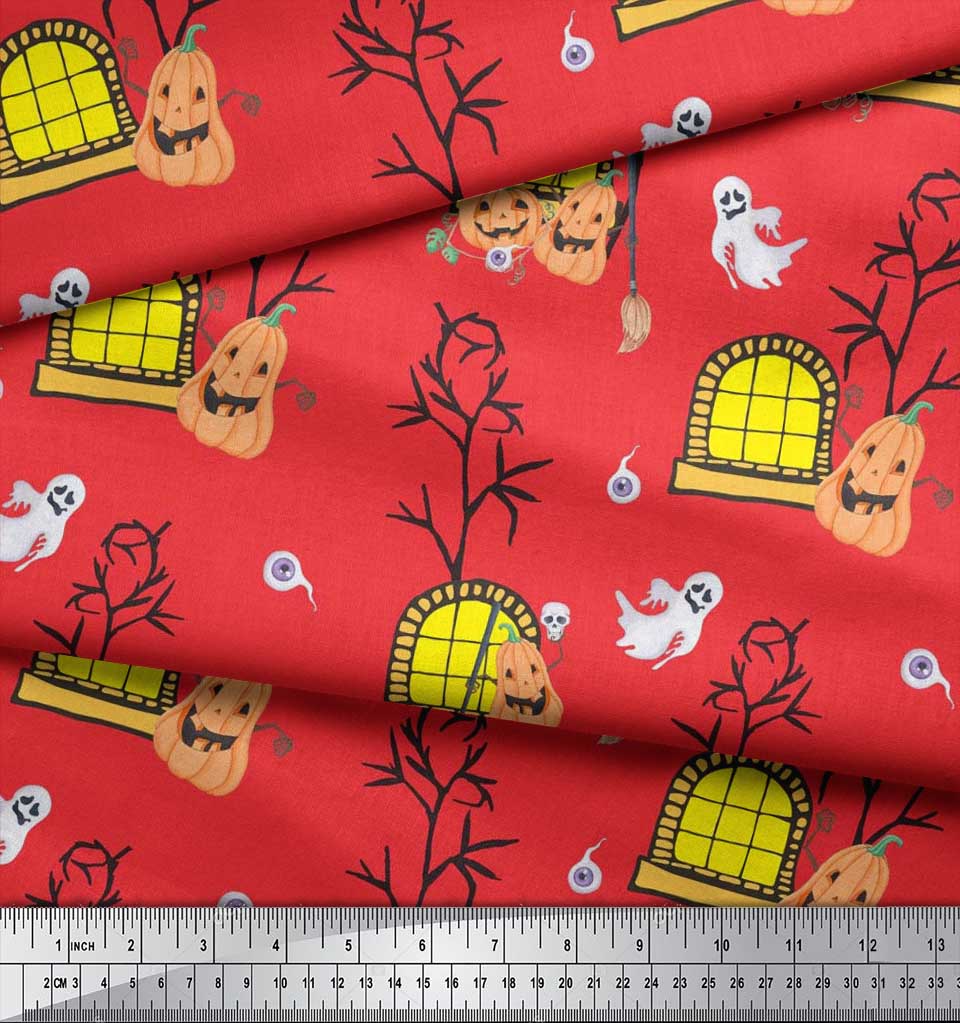Soimoi Japonská krepová saténová látka Strašidelný dům, Dýně a Duch Halloweenská tištěná látka 1 metr 42 palců