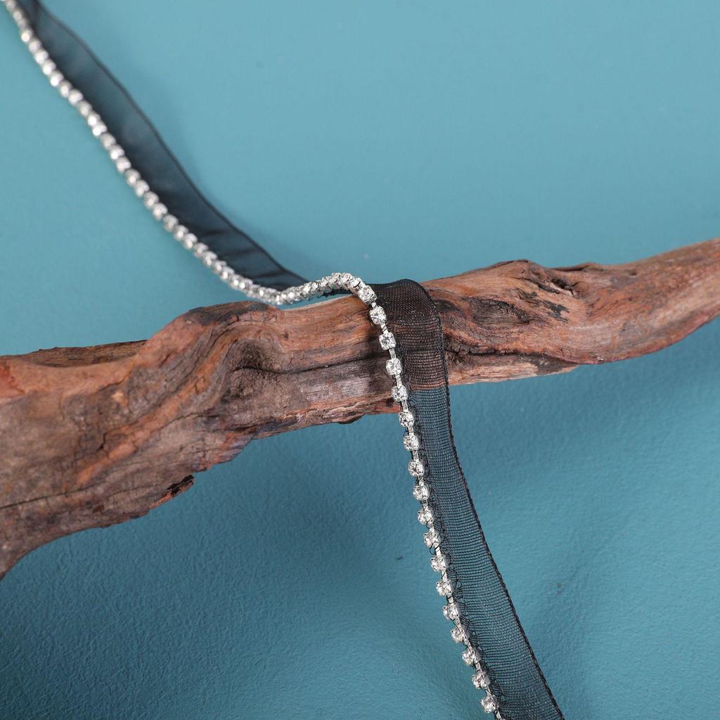 Handmade Fragrance-Style Beaded Collar Edge with Anti-Hook Rhinestone Strips for DIY Clothing