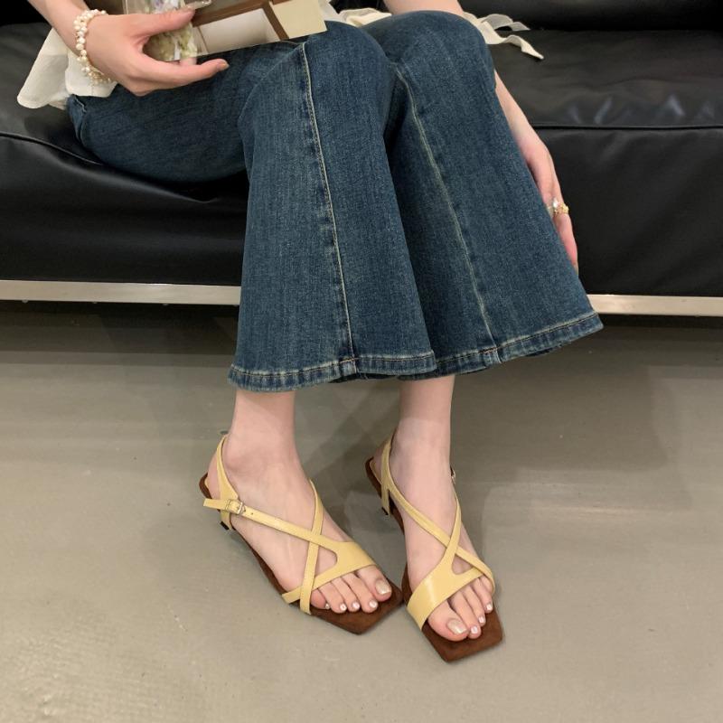 Hot Selling Cat Heels 2025 Sandals Female Shoe Flip Flops Platform New High Summer Corrective Low Stiletto Scandals Back Strap