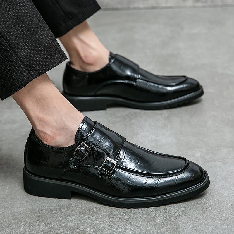 Fashion 2024 Business Flat Shoes Men Designer Formal Dress Leather Shoes Men's Loafers Christmas Party Shoes