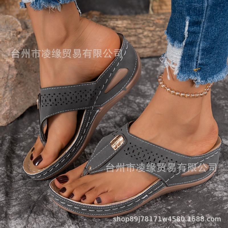 

Toe cool slippers women s summer new large size hollow thick-soled sandals women s shoes 43