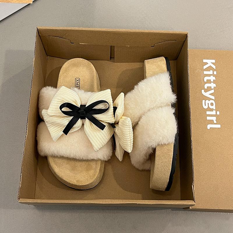 Retro Comfortable Girls Flat-bottomed Fluffy Slippers Autumn Cartoon Cute Warm Casual One-footed Thick-soled Cotton Slippers