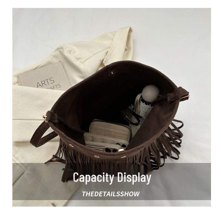 Retro Ethnic Tassel Tote Bag - Large Capacity & Versatile Crossbody for Autumn 2025