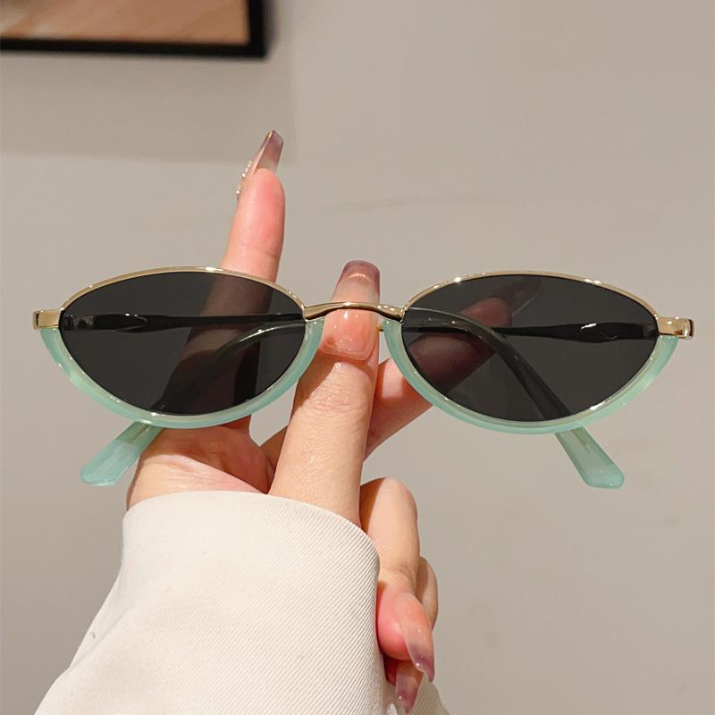Oval Vintage Sunglasses Women Stylish Gradient Multi-color Casual Decor Shades  New Trendy Brand Design Sun Glasses