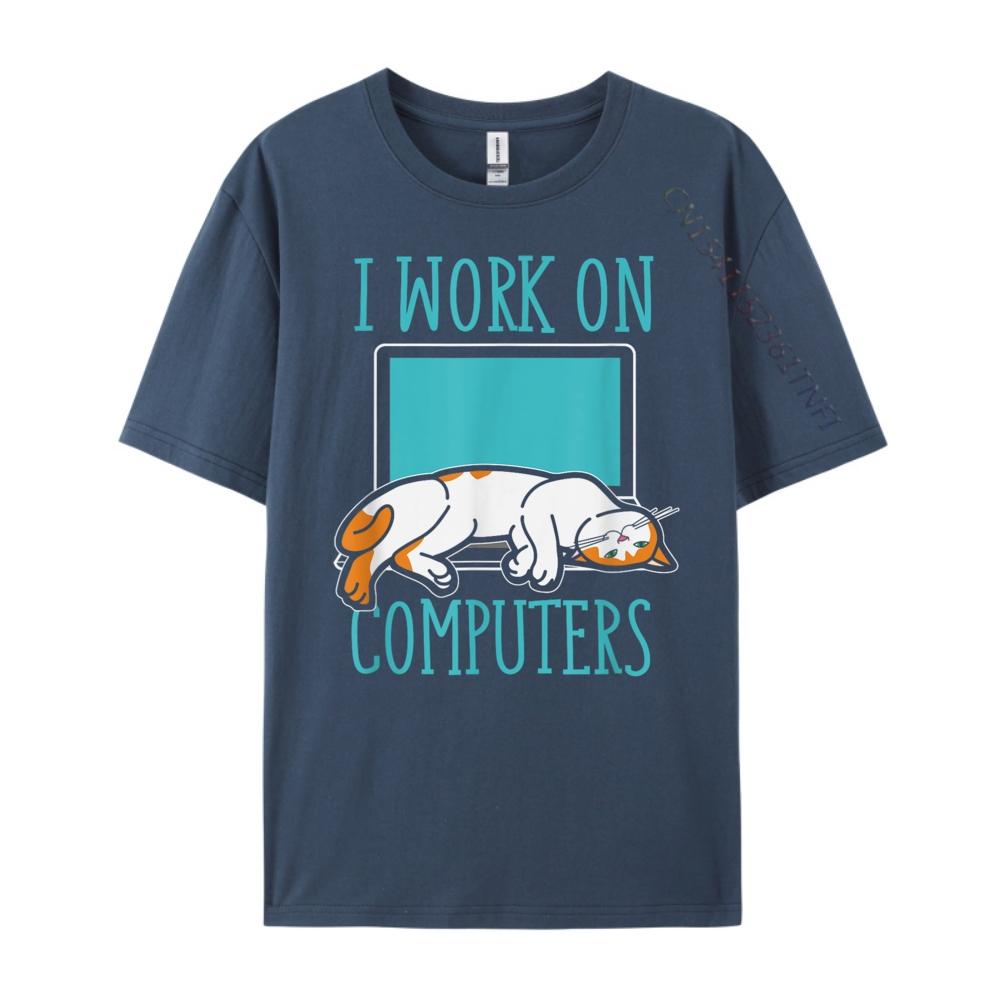 

Funny Cats And Computers Laptop Tshirts For Pet Lovers Printed TShirt New Year New Years Eve Camiseta 3XL