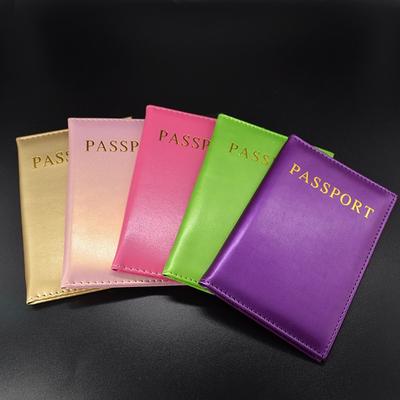 Portamonete, fermagli e portachiavi – Portacarte e custodie per passaporto