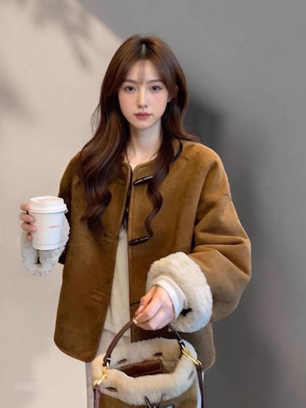 Eco-friendly Lambswool Suede Women s Reversible Early Winter Jacket S