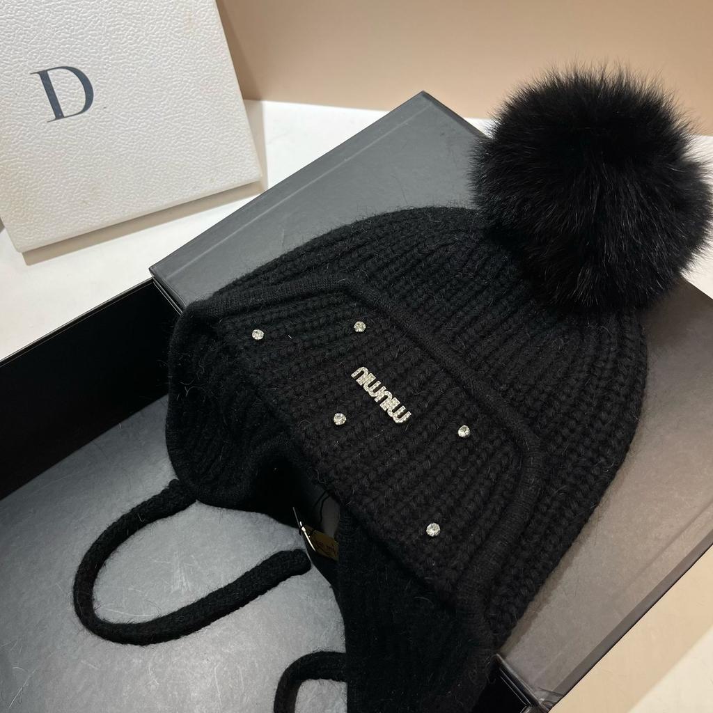 Iceland Big Fox Hairball Rabbit Hair Ear Protection Hat Winter Light Luxury Rhinestone Min Velvet Warm Knitted Hat Women