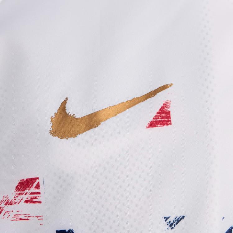Nike Пари Сен-Жермен Мужская куртка-анорак Nike Football FW24 Мужская Белая FQ3188-100