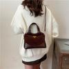 Winter new retro hand carry small square bag 2025 niche fashion matte shoulder bag feeling versatile messenger bag