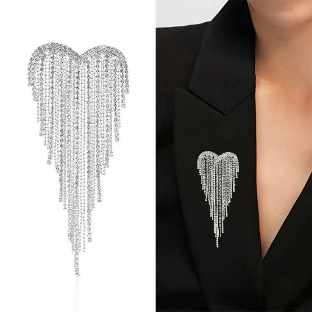 

Fashion Luxury Sparkle Rhinestone Heart Shape Tassel Waterfall Brooches for Women Corsage Pinssuit Cardigan Accessories Jewelry