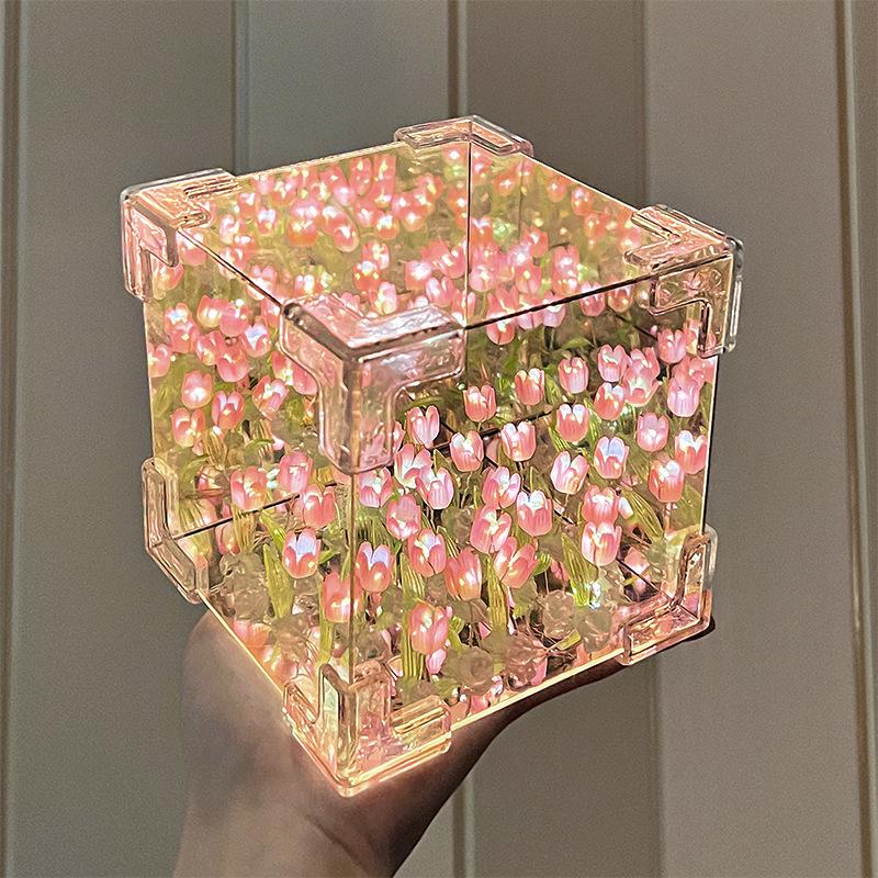 Cadeau de Saint-Valentin: Veilleuse Tulipe Faite à la Main Rubik's Cube - Parfait pour l'Anniversaire de la Petite Amie