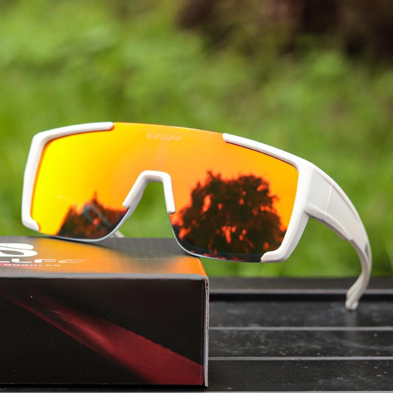 

Cycling glasses high definition polarizer intelligent color-changing myopia set anti-ultraviolet anti-splash eye protection