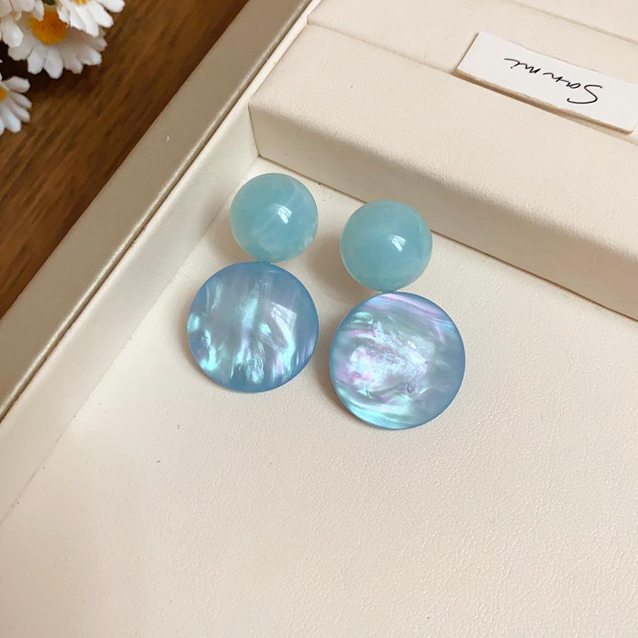 

Silver needle resin geometric pendant earrings Hong Kong style temperament retro earrings women s fashion simple earrings niche high sense