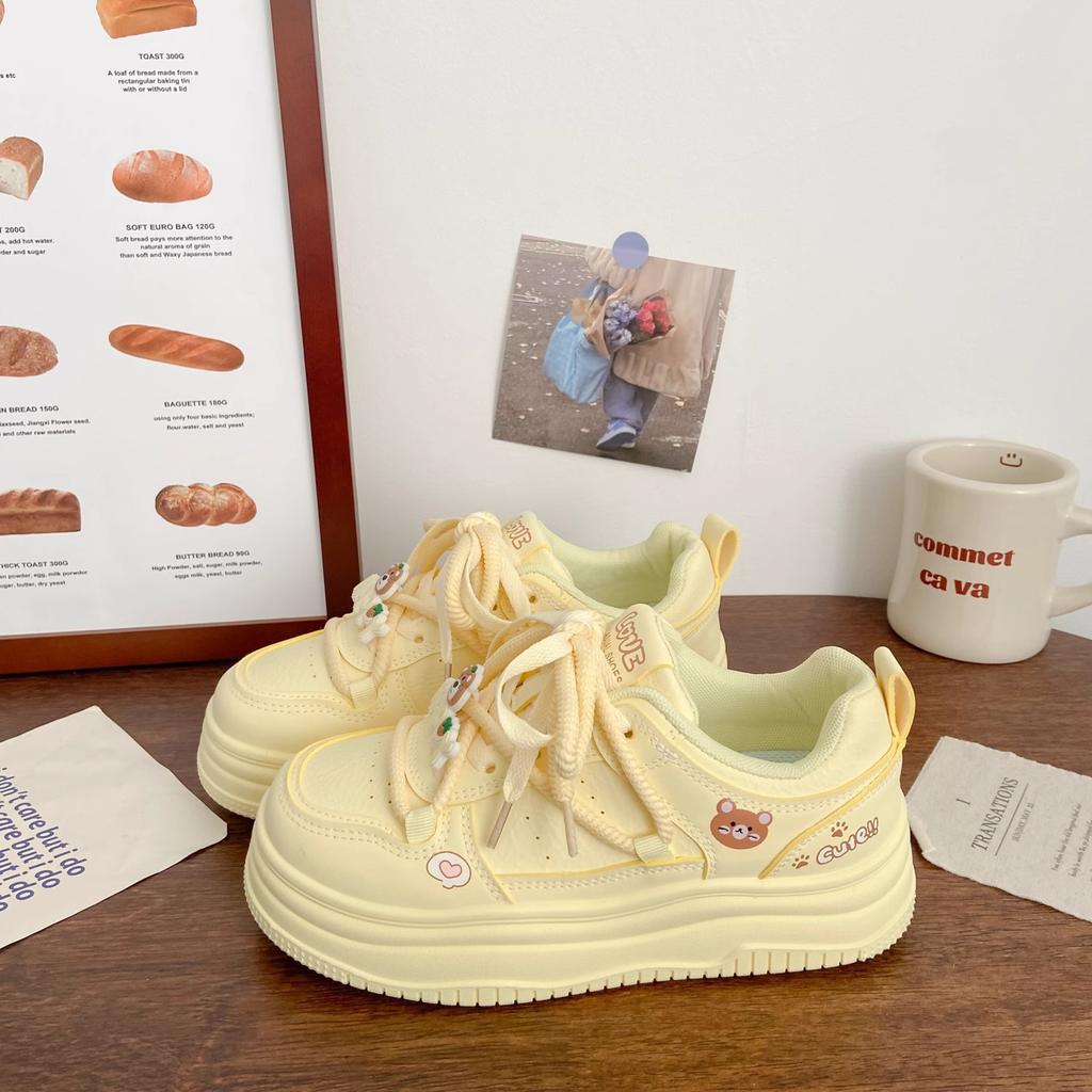 High value thick baseplate shoes women's sports 2025 spring new chic niche design breathable student versatile board shoes