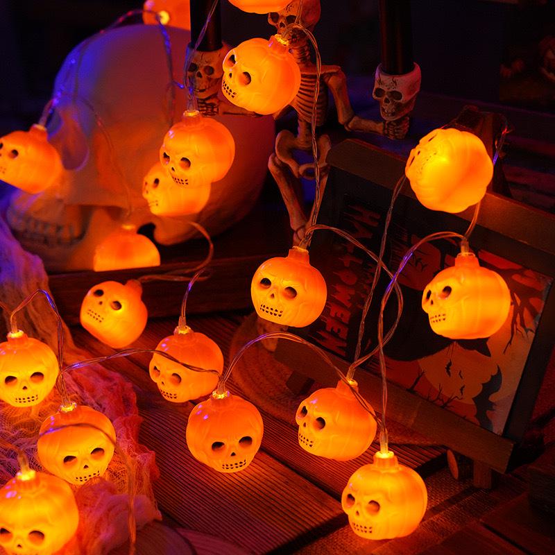 2025 Waterproof Outdoor LED Halloween String Lights for Courtyard Decoration and Atmosphere.