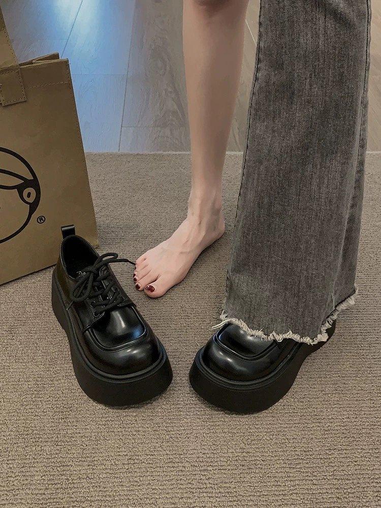 Retro small man thick-soled heightening casual single shoes autumn new lace-up skirt small leather shoes 35