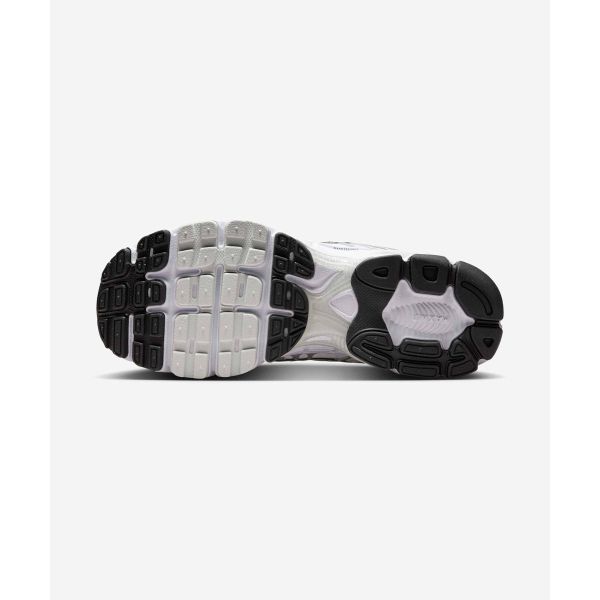 Nike Air Max Moto 2K Balts