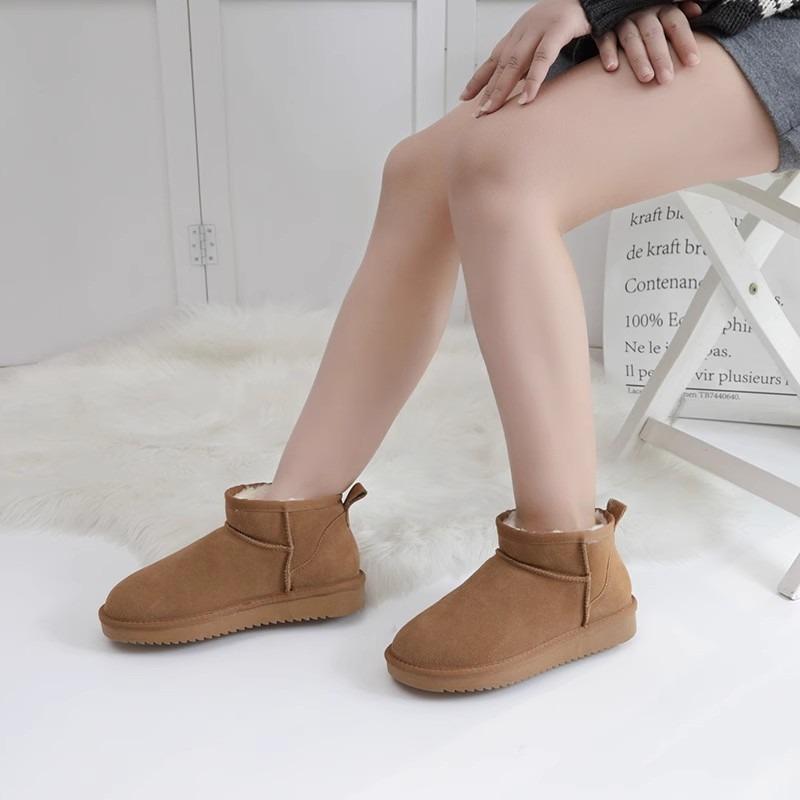 Mini Snow Boots Women's New Winter Velvet Warm Non-slip Short Tube One Pedal Bread Cotton Shoes Student Tide