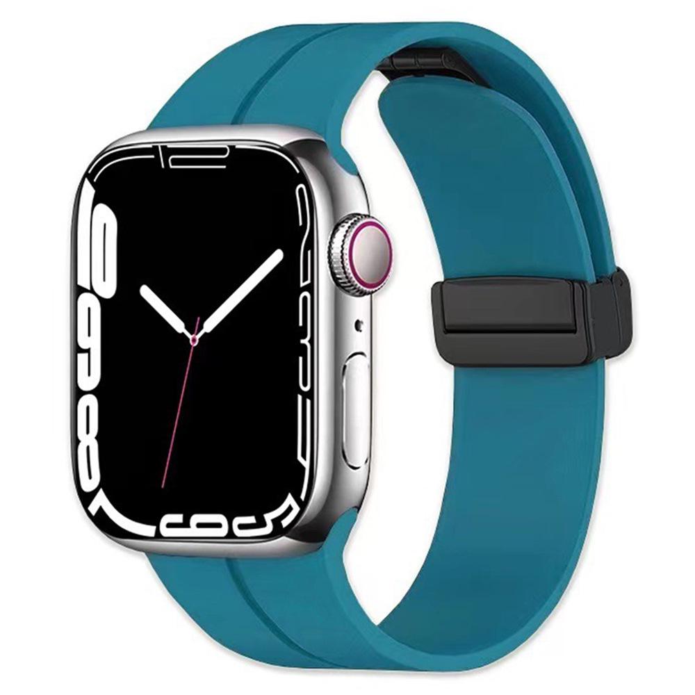 Apple Watch SE Silicone Magnetic Strap - Solid Color Folding Buckle Wristband