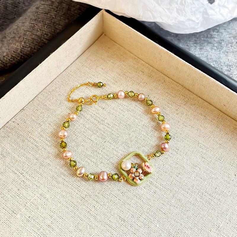 Handmade Floral Pearl Bracelet Women With Freshwater 18K Gold Plated Alloy Sweet Elegant Jewelry Accessory