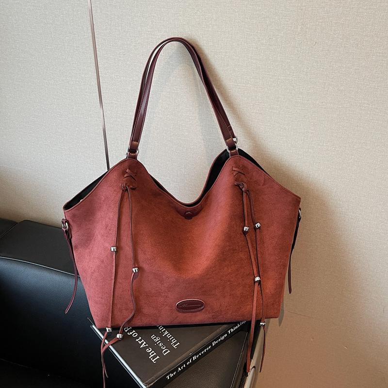 

Вместительная сумка для поездок на работу, женская, новая осенняя, высококлассная, с ретро-темпераментом, повседневная на плечо бордовый