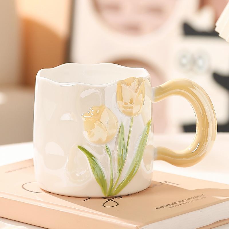 High-Value Hand-Painted Tulip Water Cup Mug Cup Ceramic Bridesmaid Souvenir Opening Event To Send Customers