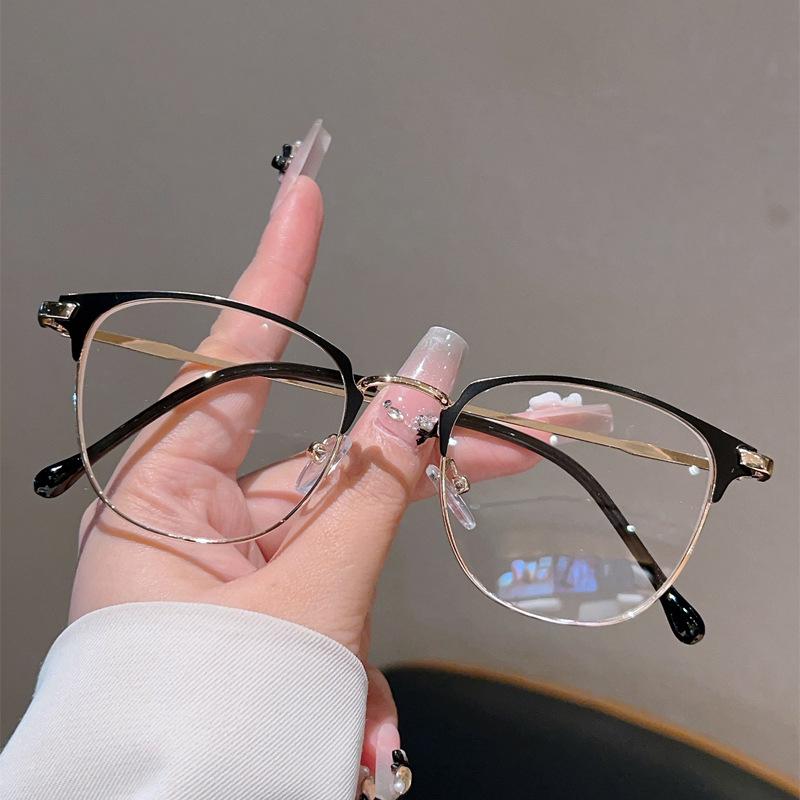 New fashionable plain face advanced sense thin flat glasses women's trend metal frame anti-blue light can be matched with myopia glasses men