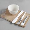 Set de cinci boluri de amestec din silicon Include bol, pensulă, spatulă și pahar gradat Disponibil în trei culori Perfect pentru măști de față DIY la salon acasă