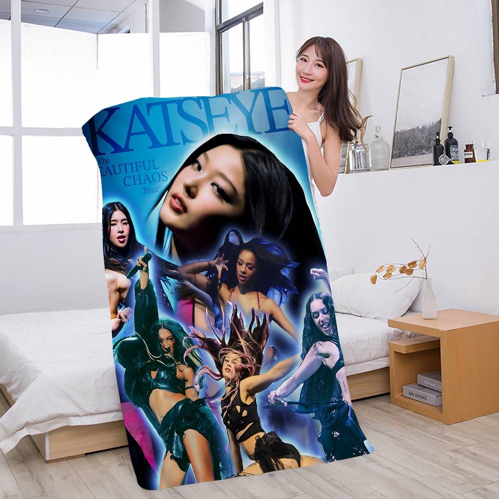Kpop Band K-Katseyes Microfiber Beach Towel Absorbent Quick Dry Soft Yoga Swimming Resort Mountain Climbing Towel