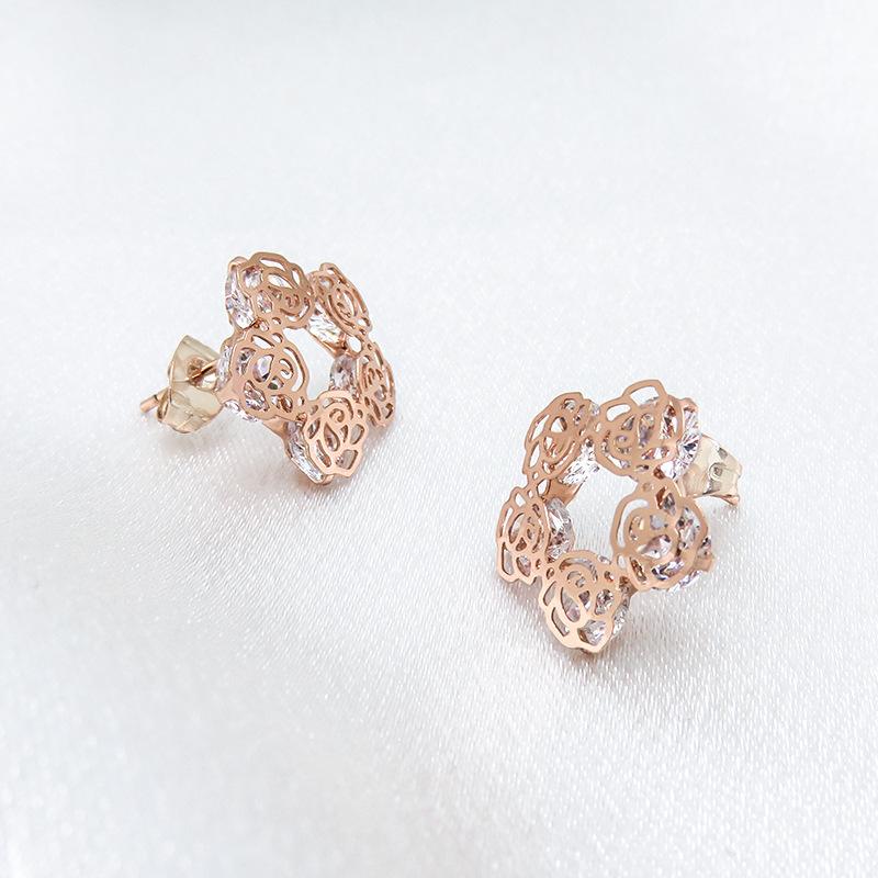 New Rose Zircon Earrings for Women Sweet Little Fresh Flower Earrings Personality Ins Retro Simple Earrings
