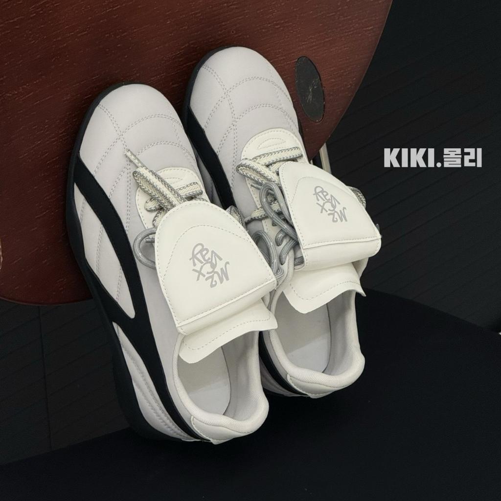 Women's new women's shoes with retro flat-bottomed flip-top casual sports shoes, little white shoes.