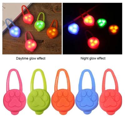 1 lampe de poche LED pour animal de compagnie, collier lumineux pour chien et chat, pendentif de sécurité, laisse pour animal de compagnie, collier de décoration lumineux