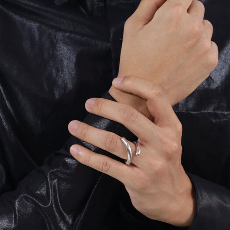 HAE Mens Open Coil Ring
