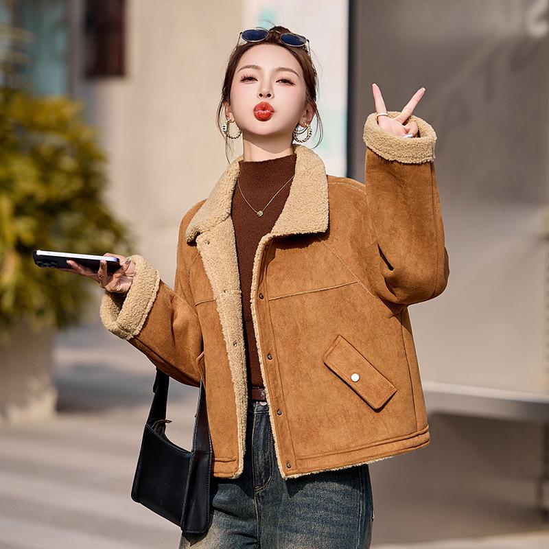 

Women s Thickened Lambswool Faux Fur Winter Coat L for 120-140 lbs розовый