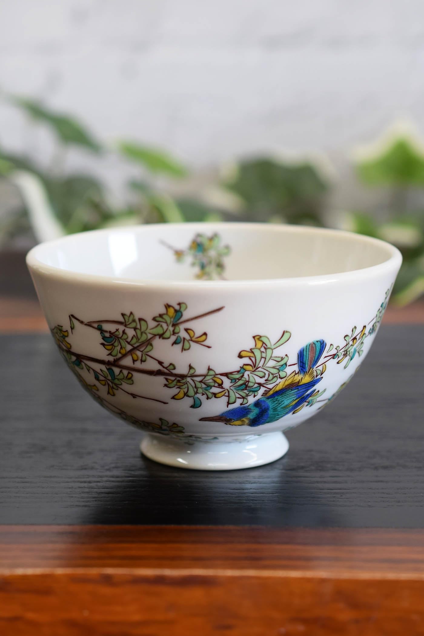 

Waza no Kura Stylish Kutani Ware Rice Bowl with Kingfisher Design, Ceramic, Luxury Brand, Japanese Tableware, Made in Japan, Perfect as a Birthday Gif